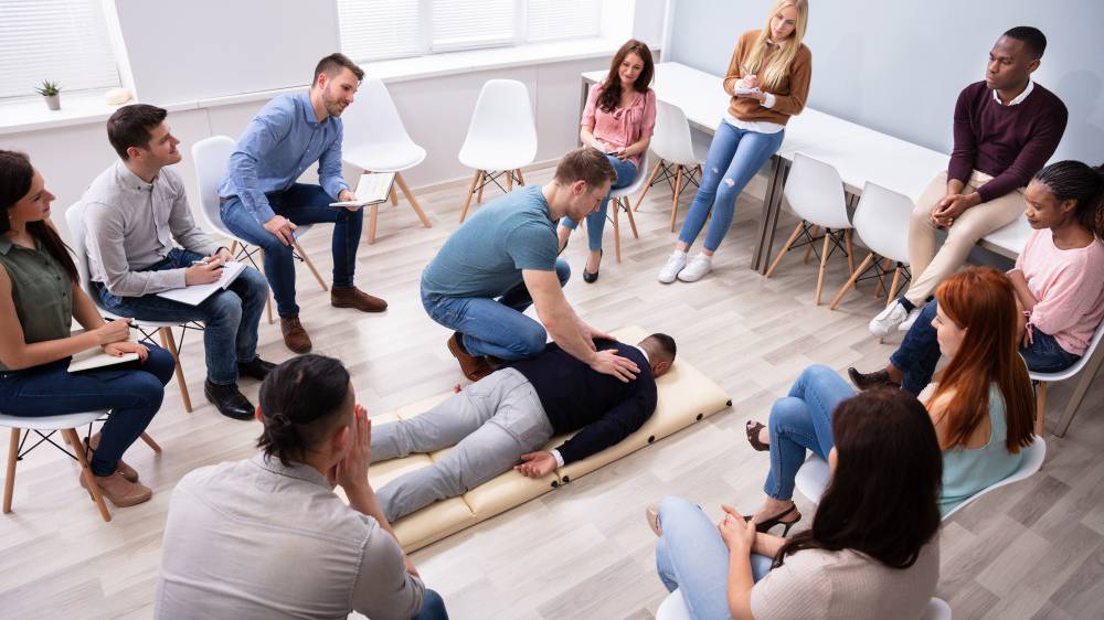 A first aid course