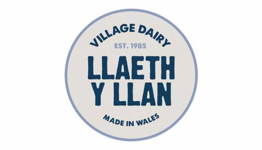 Llaeth y Llan Logo