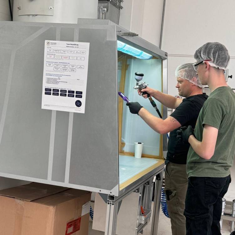 Students gaining experience of manufacturing bottles at the HeinzGlas factory